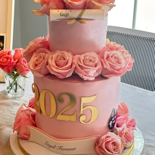 custom graduation cakes in Austin, TX