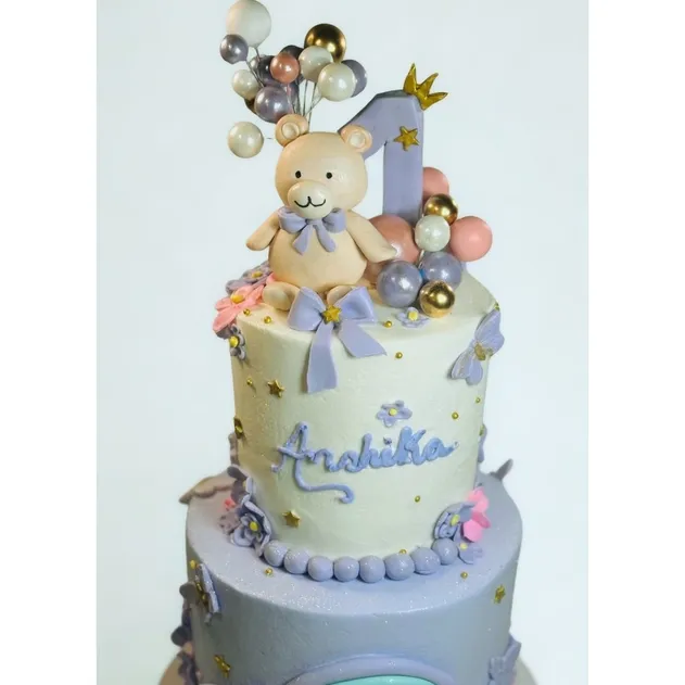 custom birthday cakes by Cakes Chocolates and More
